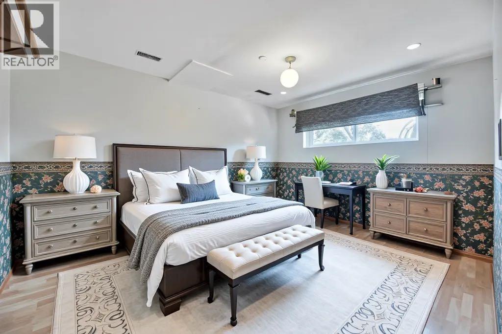 Single Family House Bi-level for Sale in   Avenue SE Dover Calgary 