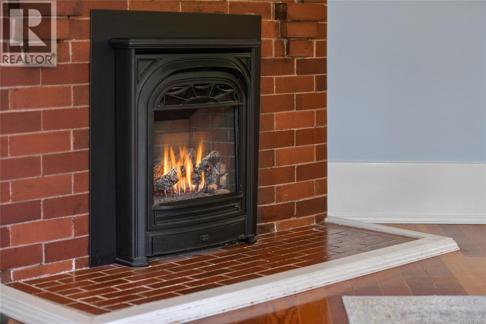 1038 Chamberlain St, Victoria