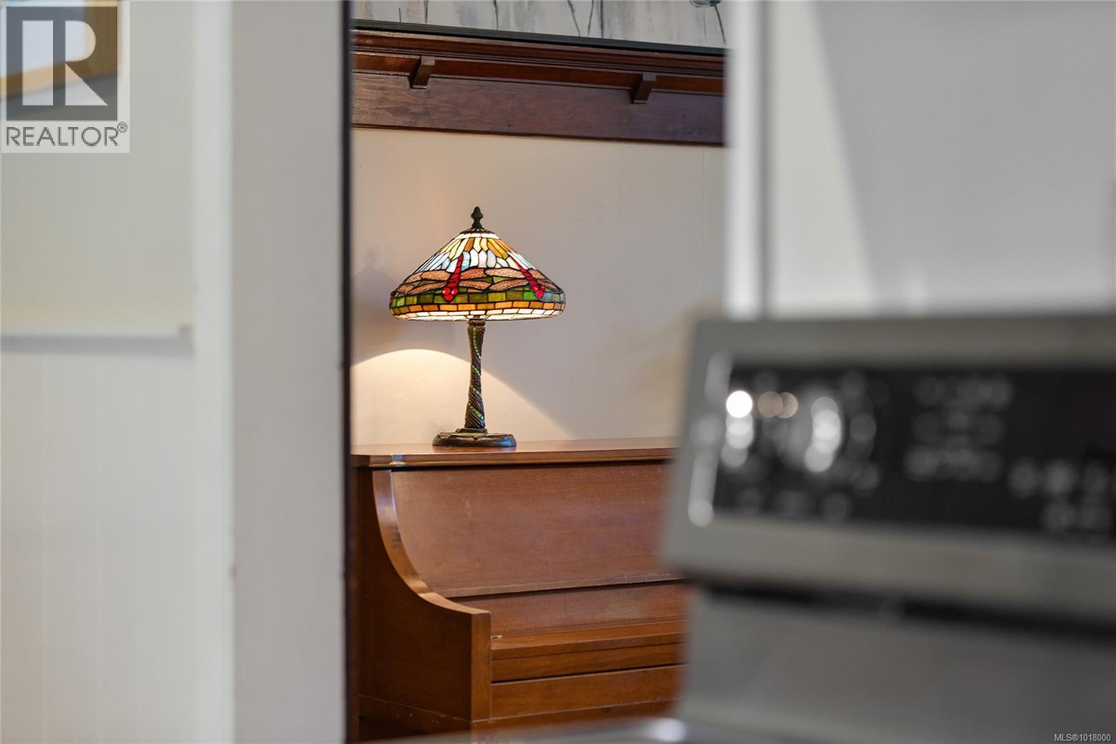 1038 Chamberlain St, Victoria