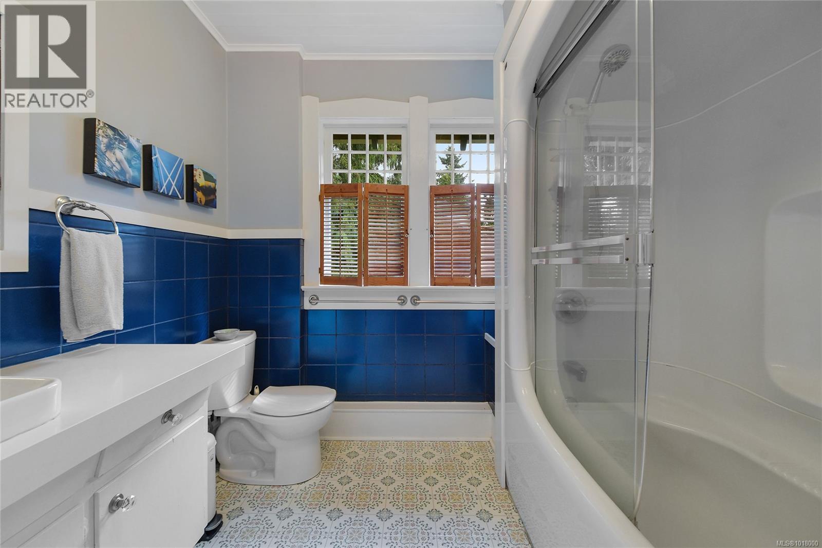 1038 Chamberlain St, Victoria