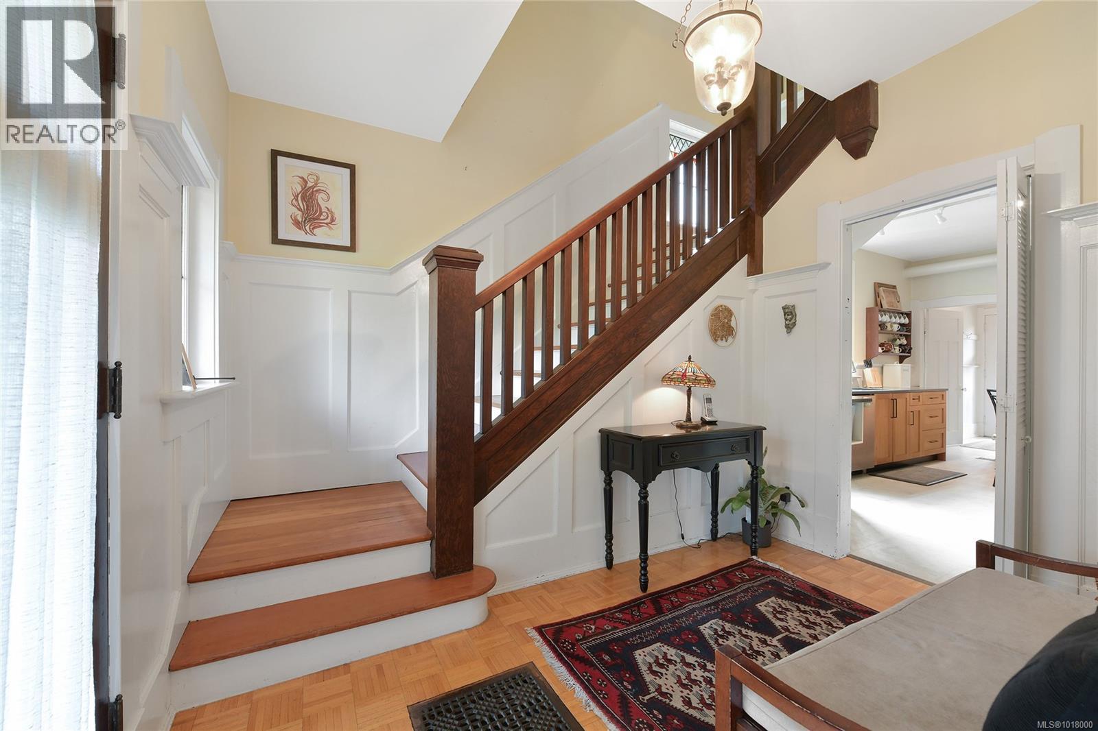 1038 Chamberlain St, Victoria