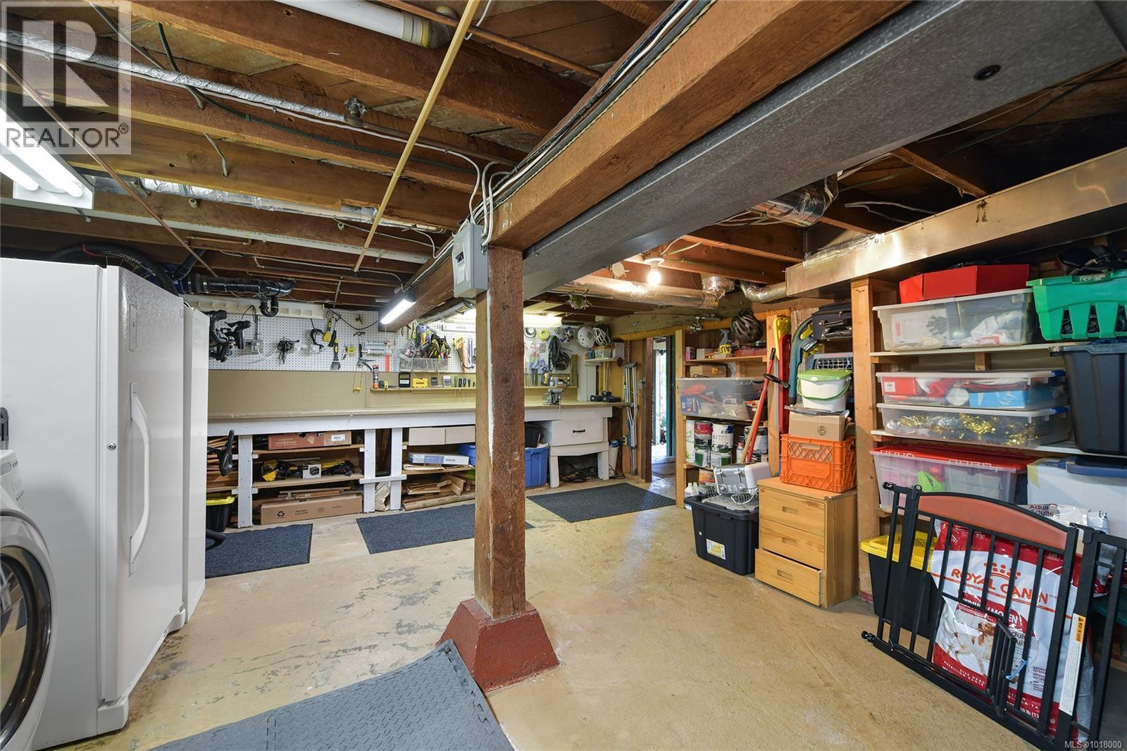 1038 Chamberlain St, Victoria