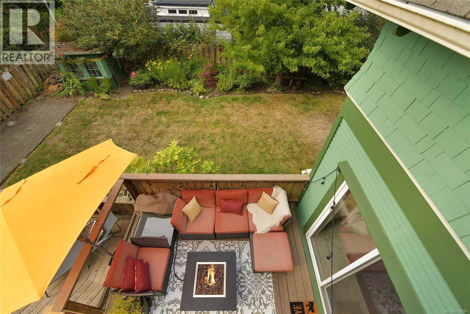 1038 Chamberlain St, Victoria