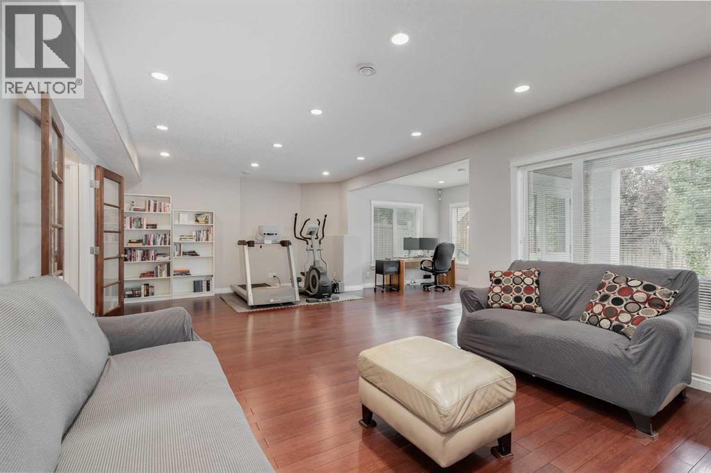 Single Family House for Sale in  Hidden Creek Point NW Hidden Valley Calgary 