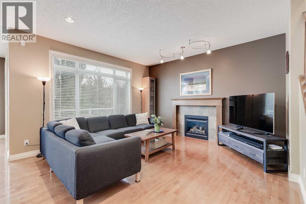 Single Family House for Sale in  Hidden Creek Point NW Hidden Valley Calgary 