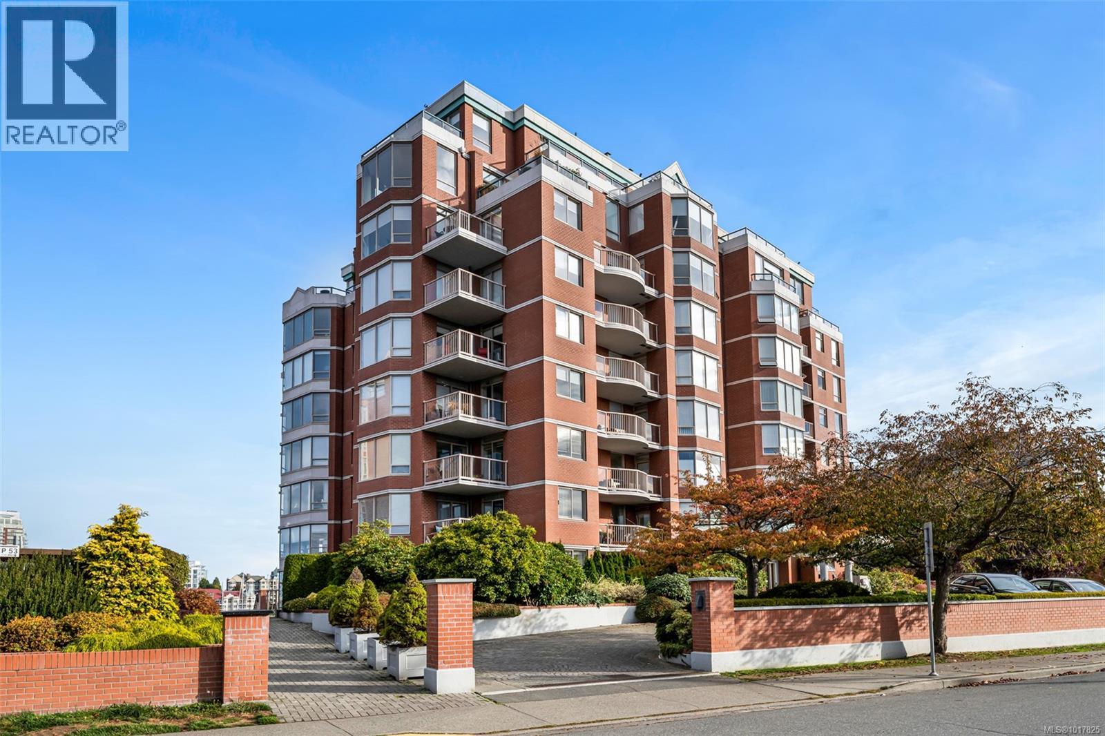 504 630 Montreal St, Victoria