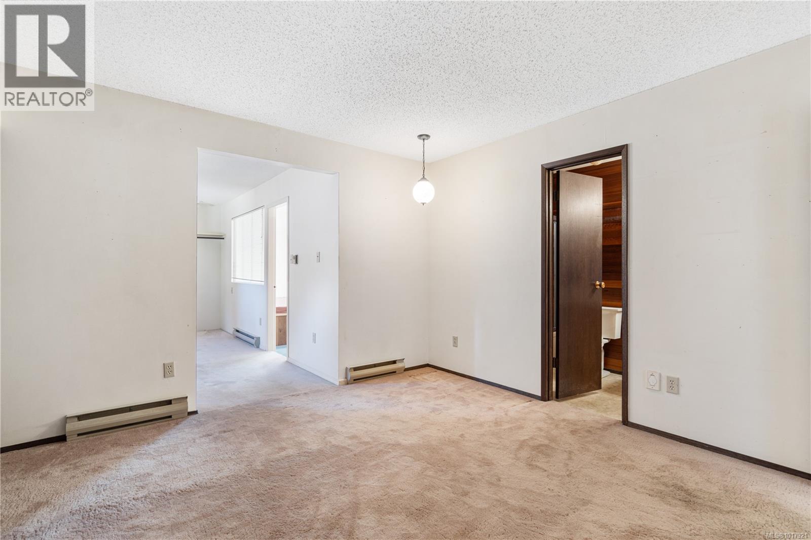 7431 Andrea Cres, Lantzville