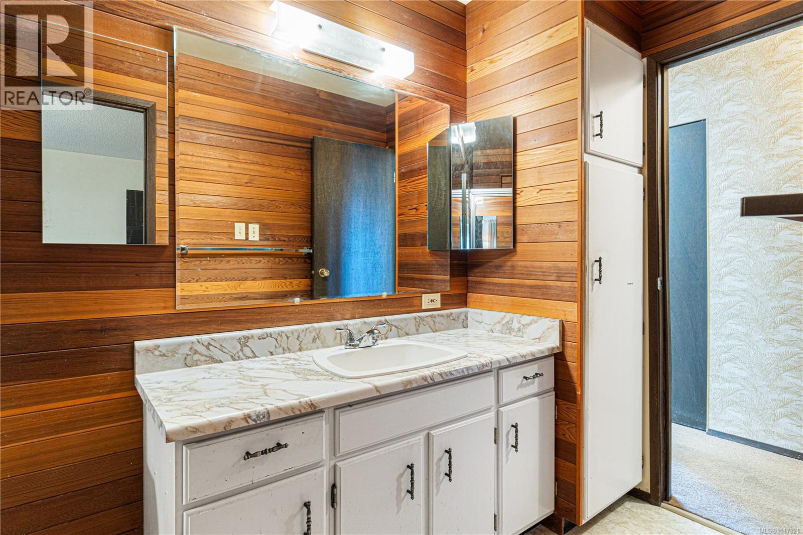 7431 Andrea Cres, Lantzville