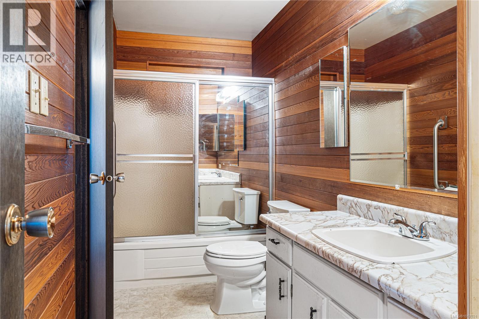 7431 Andrea Cres, Lantzville