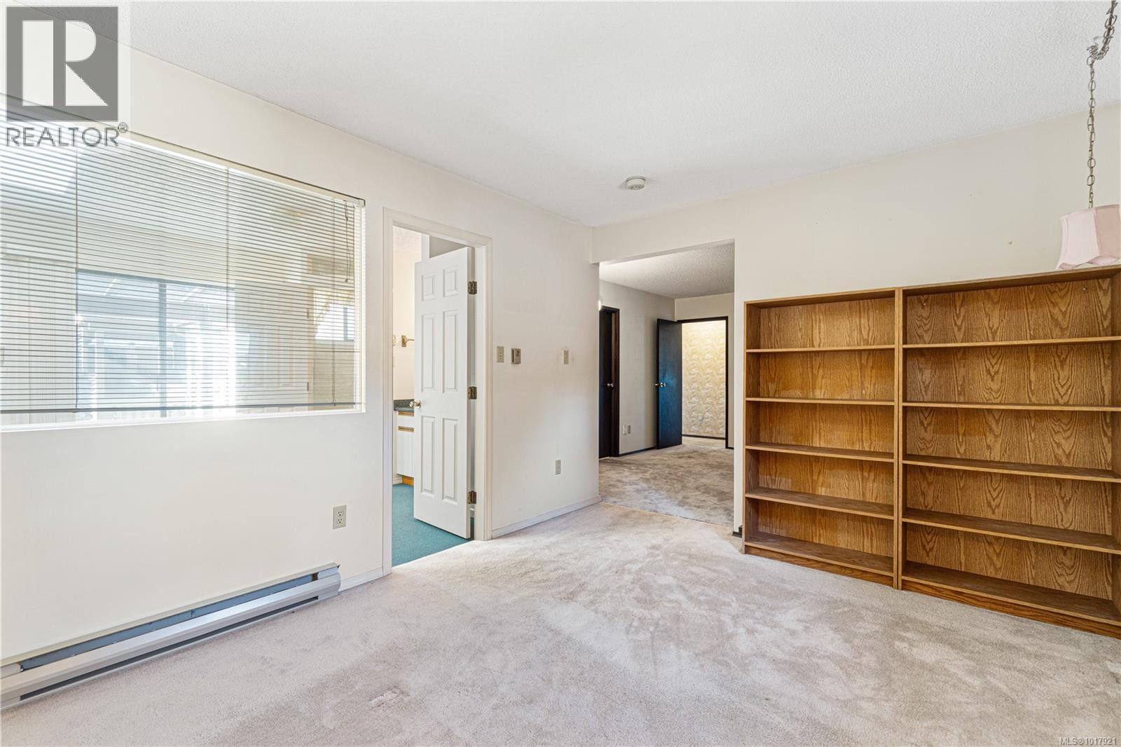 7431 Andrea Cres, Lantzville