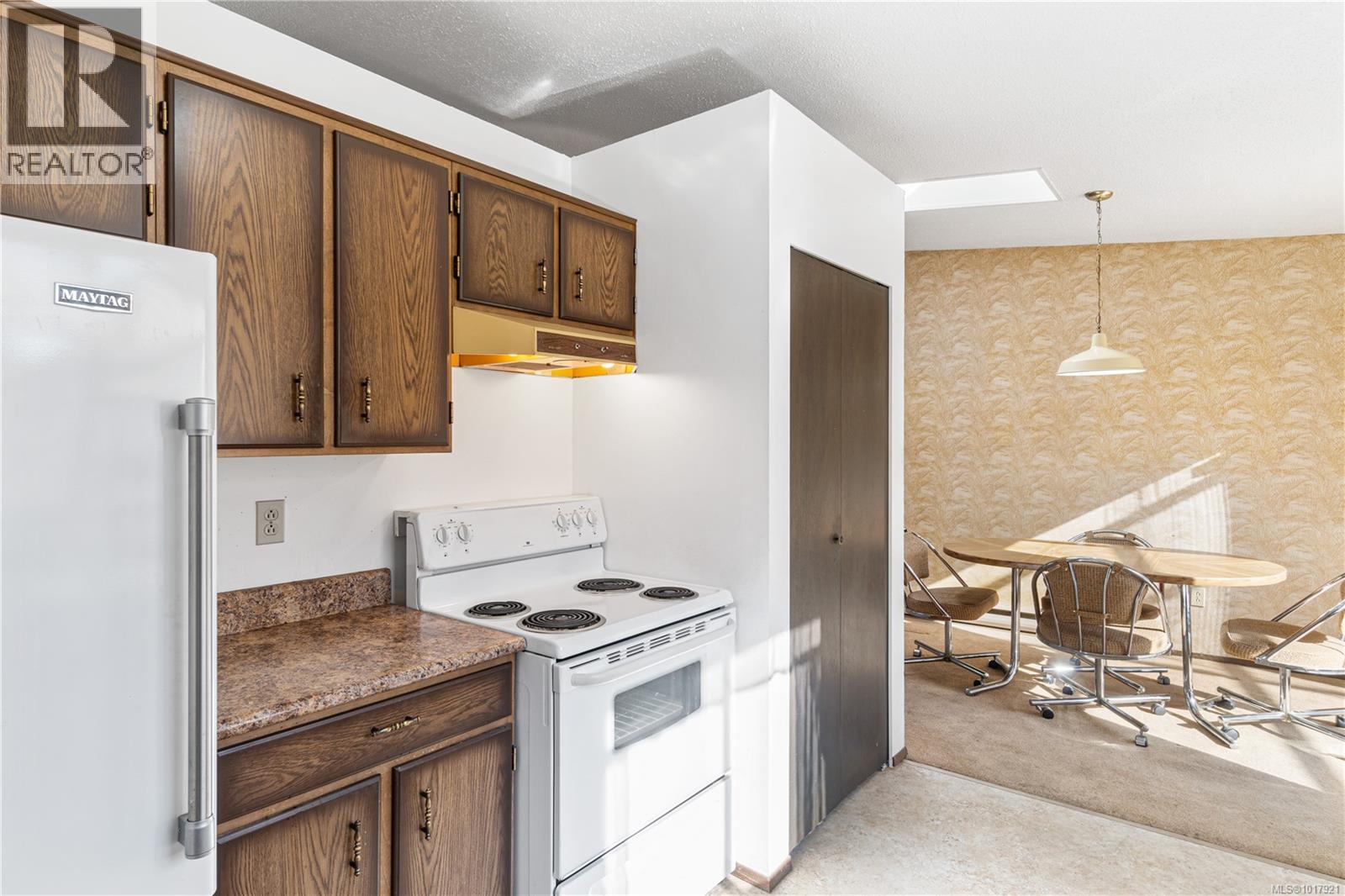 7431 Andrea Cres, Lantzville