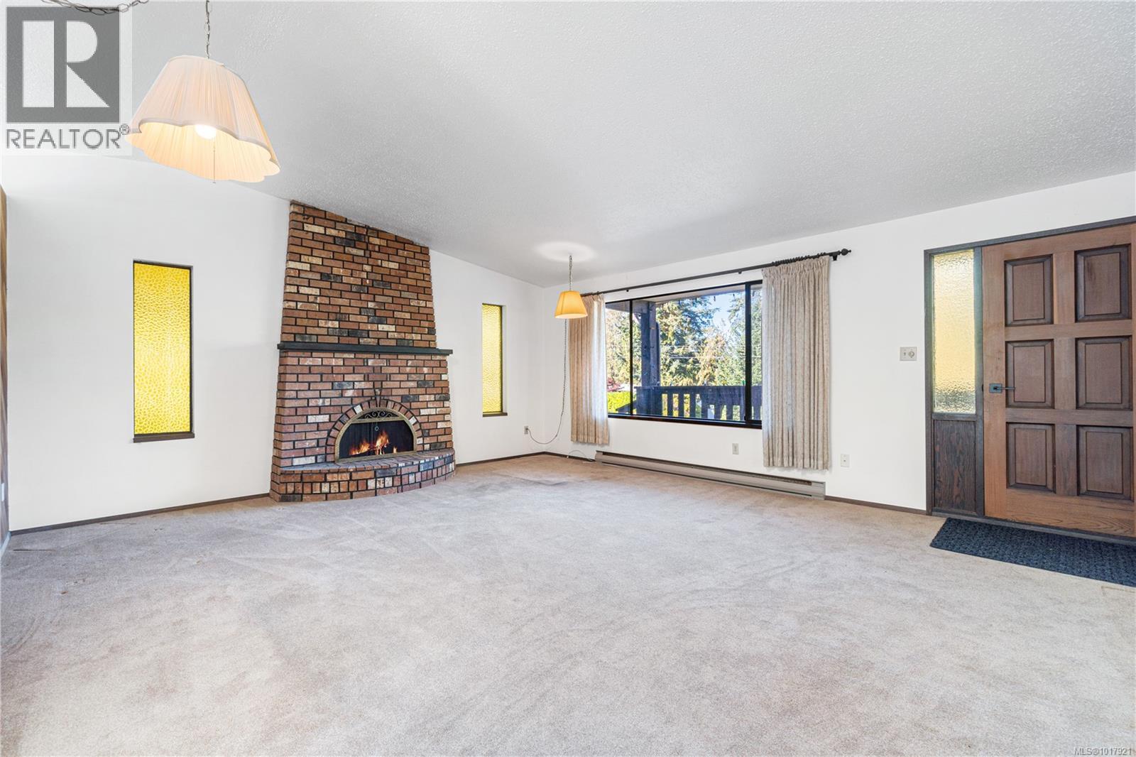 7431 Andrea Cres, Lantzville