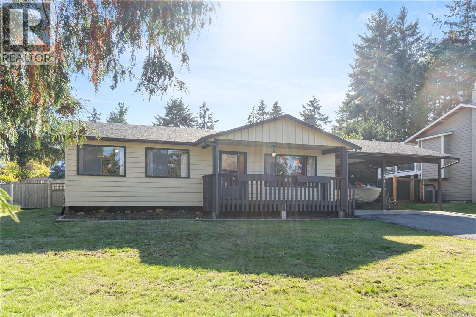 7431 Andrea Cres, Lantzville