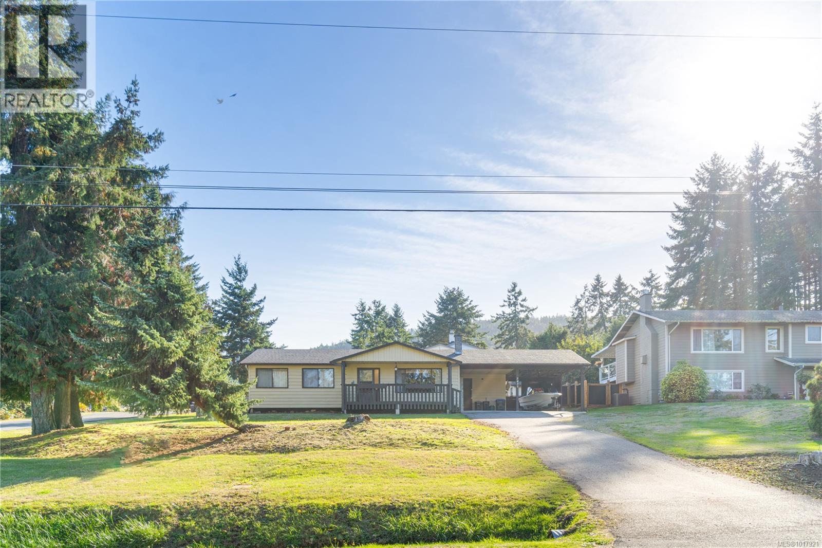 7431 Andrea Cres, Lantzville