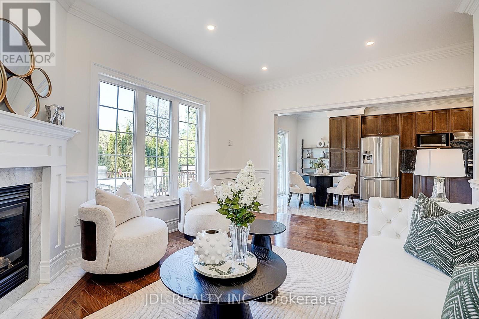 Single Family House for Sale in  SANTA AMATO CRESCENT Vaughan (Patterson) 