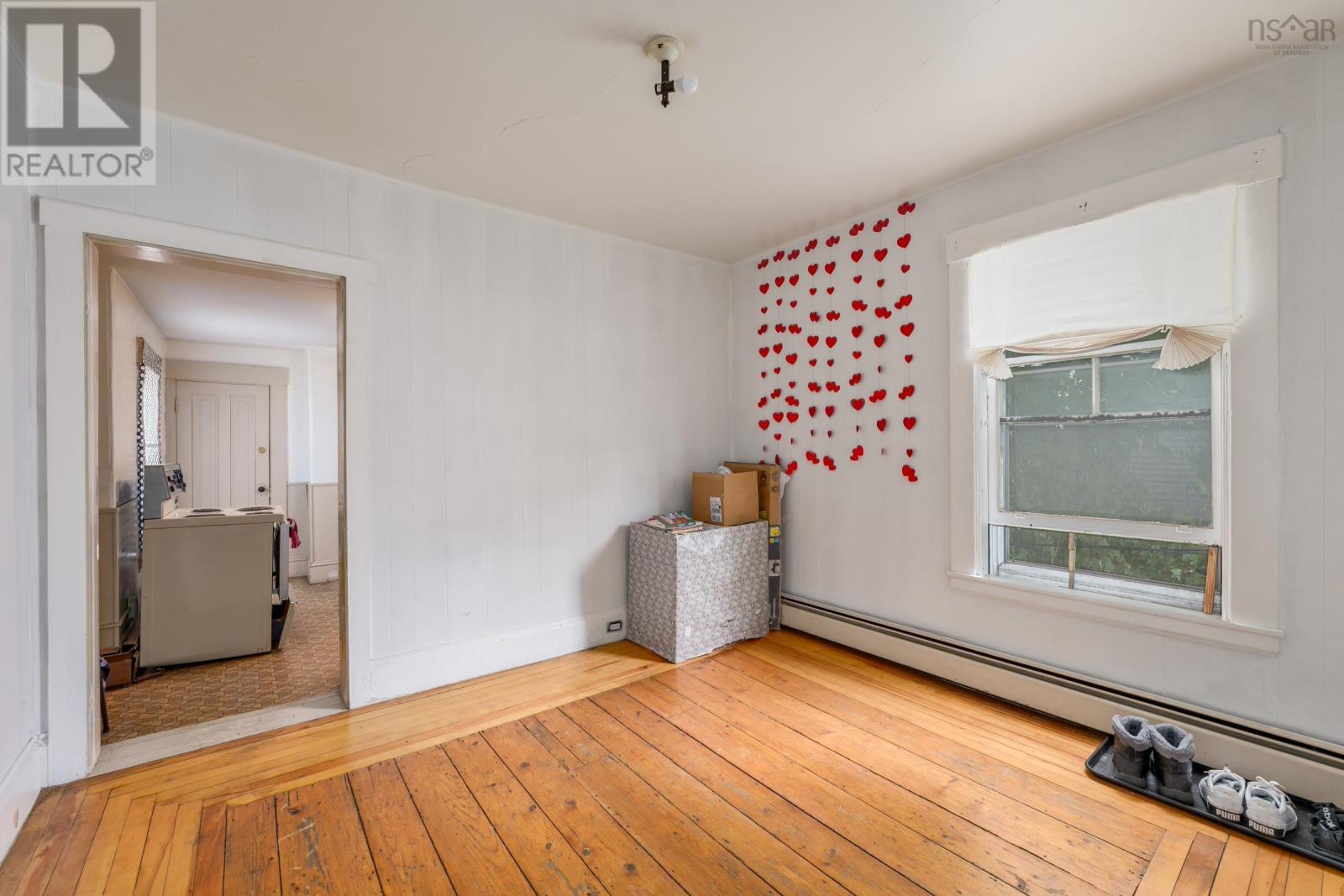 Property 22 of 31 of 182/184 Queen Street