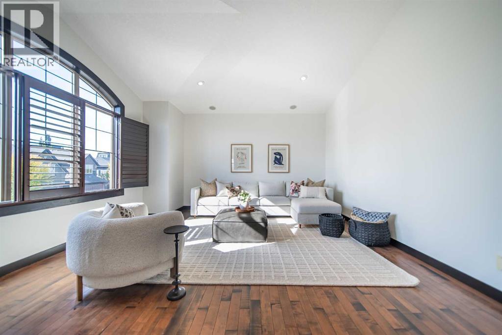 Single Family House for Sale in  Quarry Way SE Douglasdale/Glen Calgary 