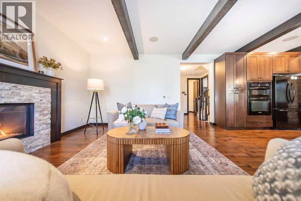 Single Family House for Sale in  Quarry Way SE Douglasdale/Glen Calgary 