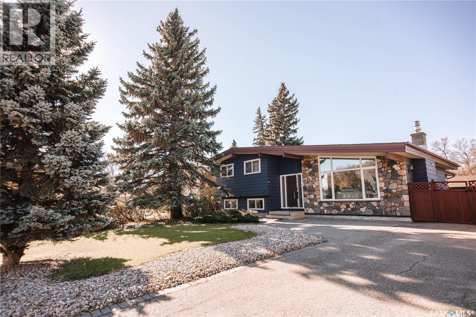 Single Family House for Sale in  Princess STREET Regina 