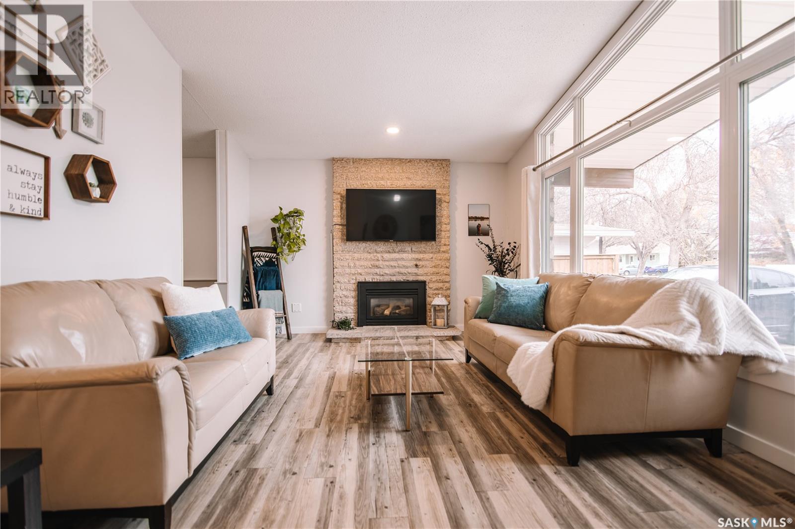 Single Family House for Sale in  Princess STREET Regina 