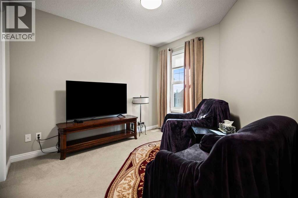 232 Sunset Close, Cochrane