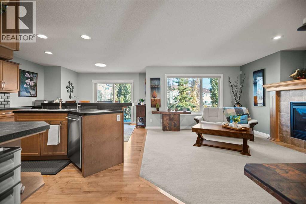 232 Sunset Close, Cochrane