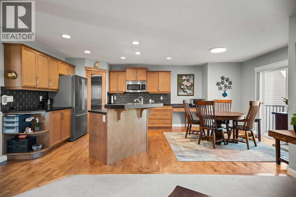 232 Sunset Close, Cochrane