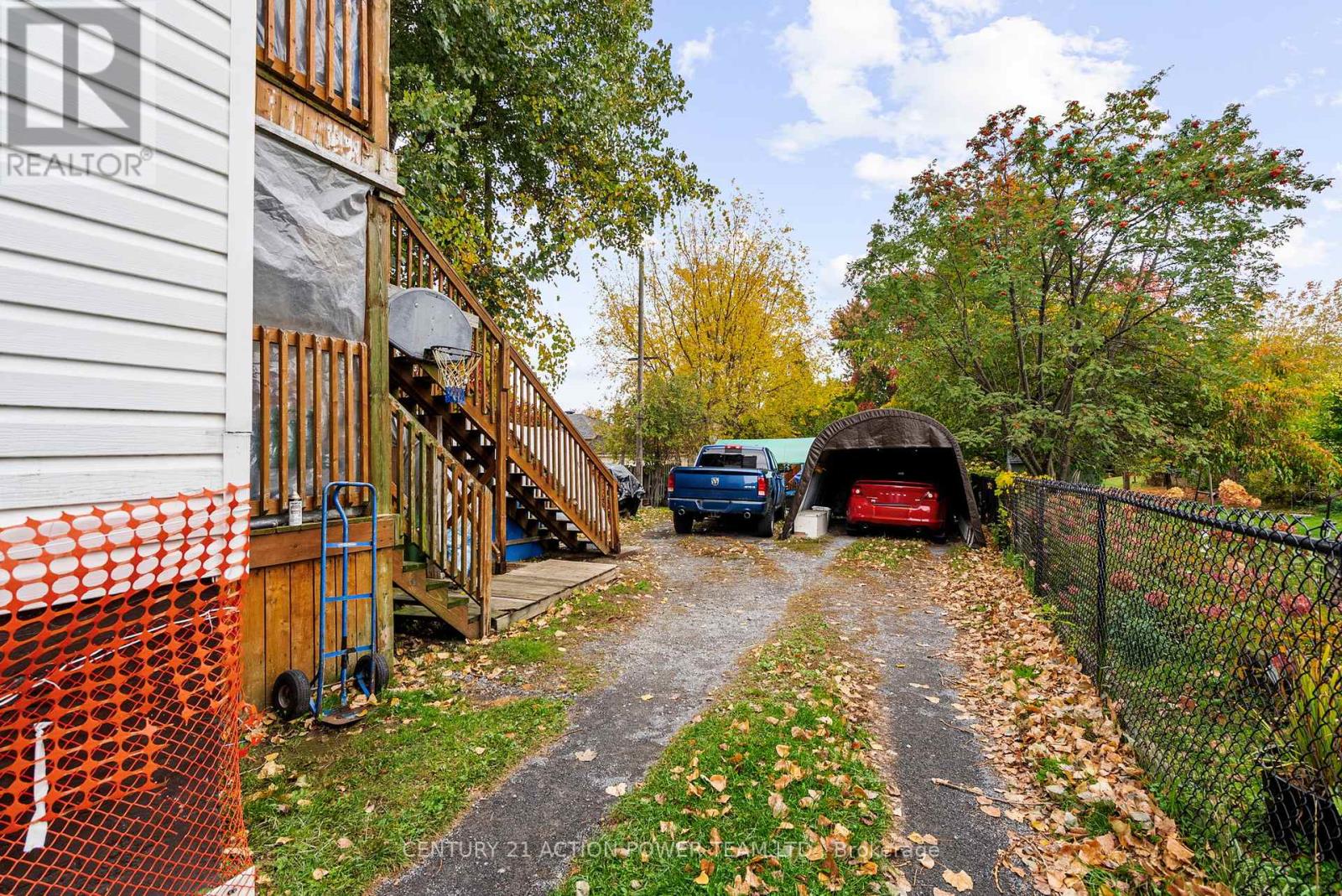 331 SEVENTH STREET E - 17