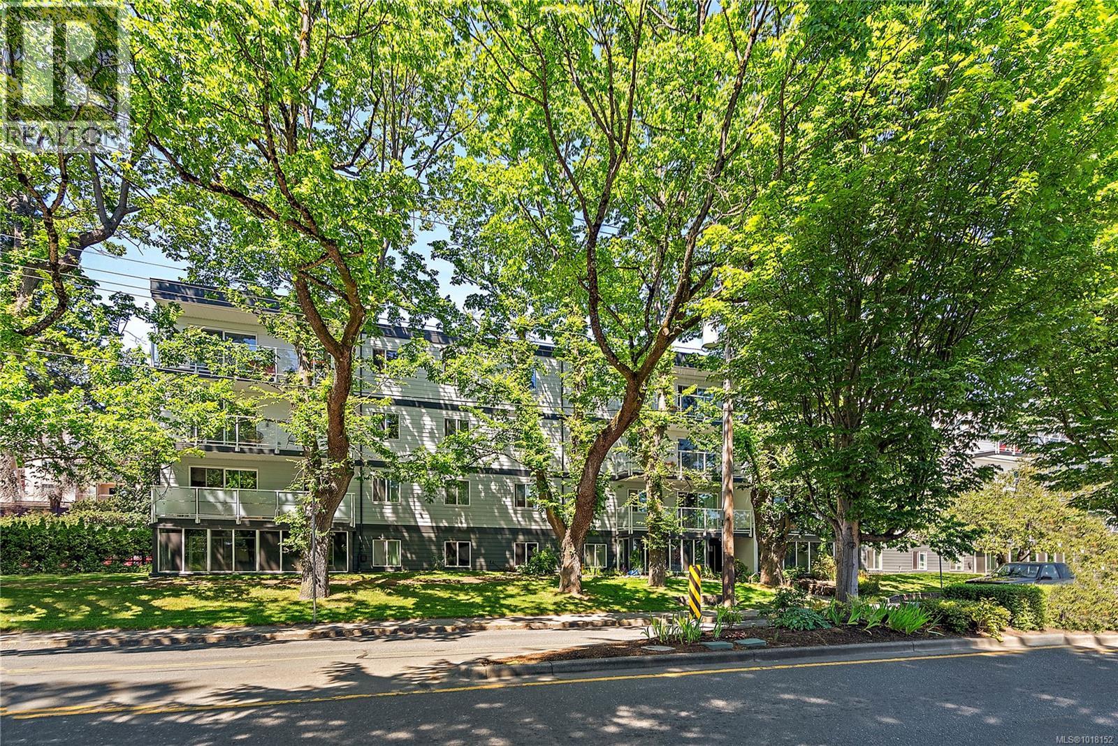 101 1124 Esquimalt Rd, Esquimalt