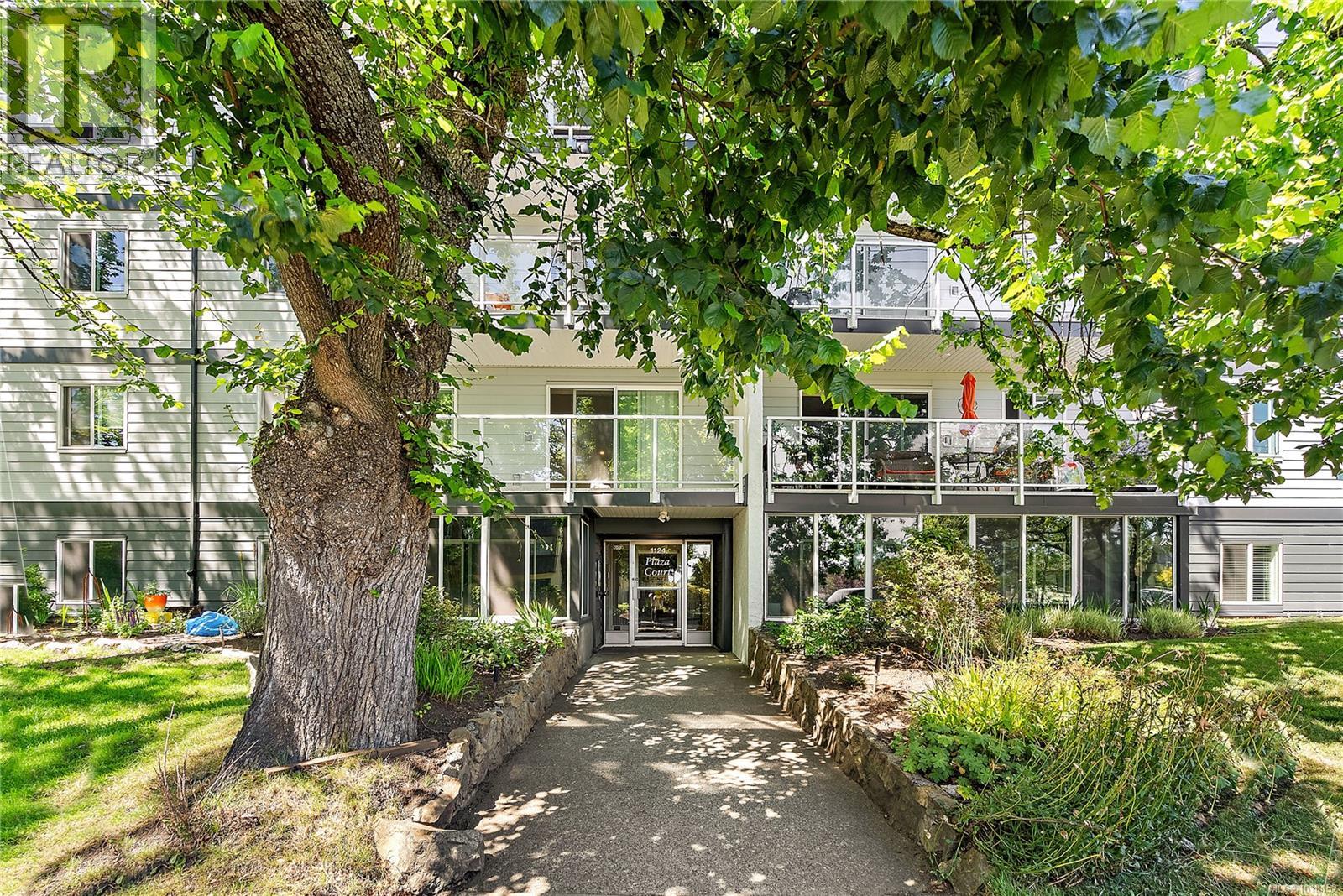 101 1124 Esquimalt Rd, Esquimalt