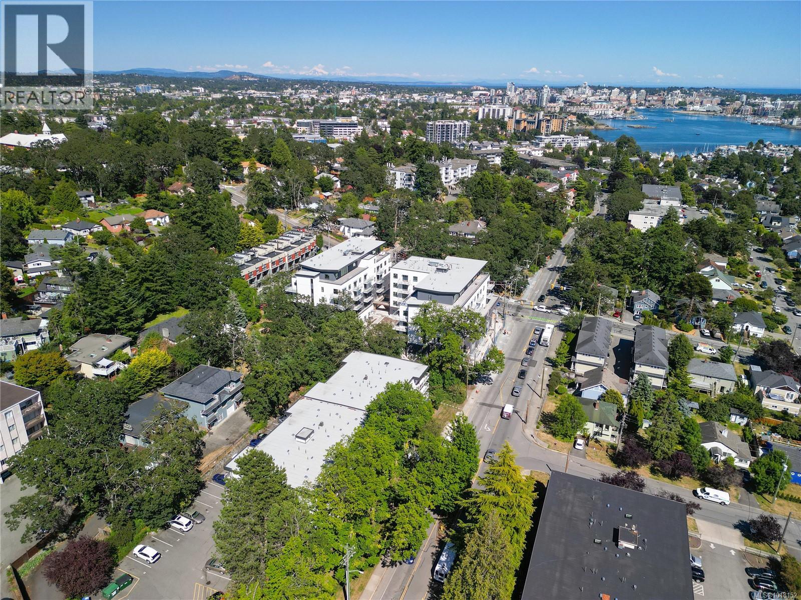 101 1124 Esquimalt Rd, Esquimalt