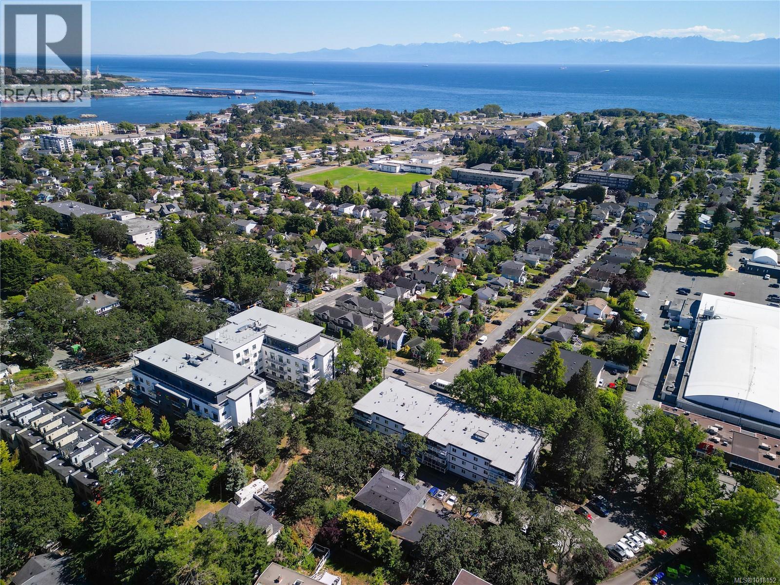 101 1124 Esquimalt Rd, Esquimalt