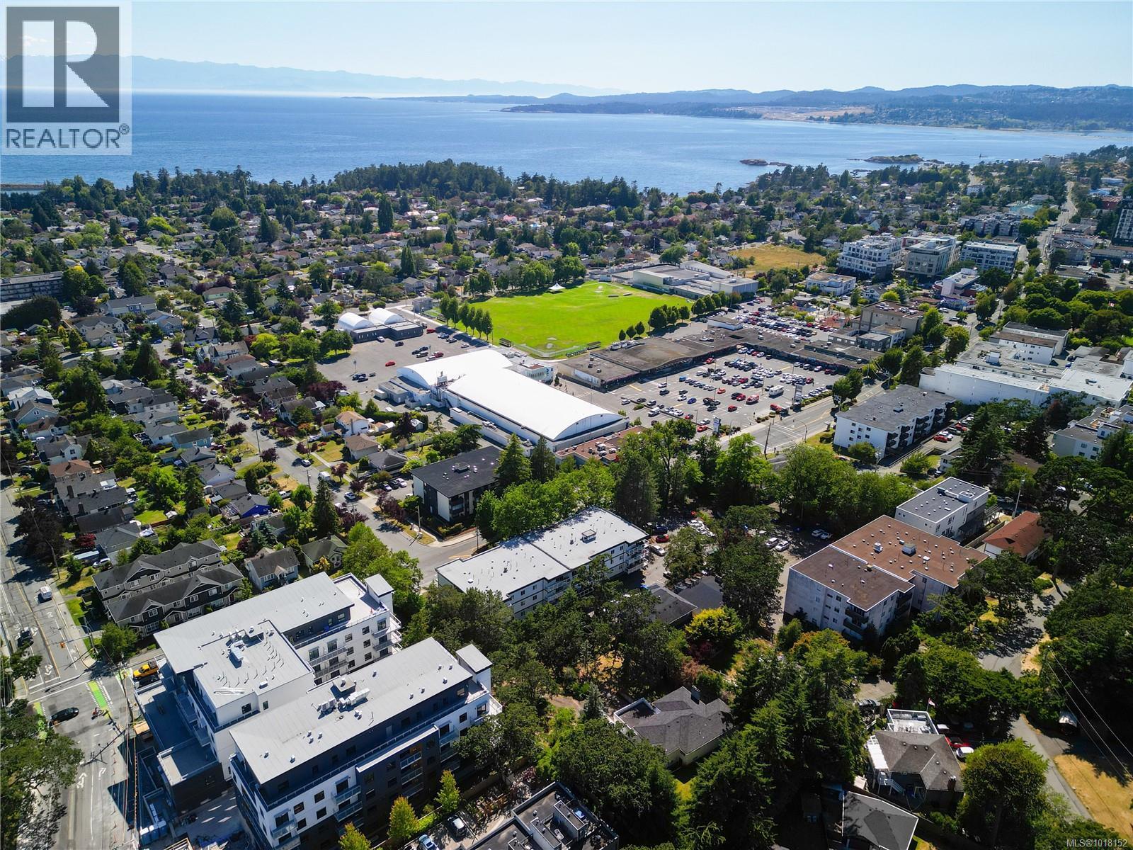 101 1124 Esquimalt Rd, Esquimalt