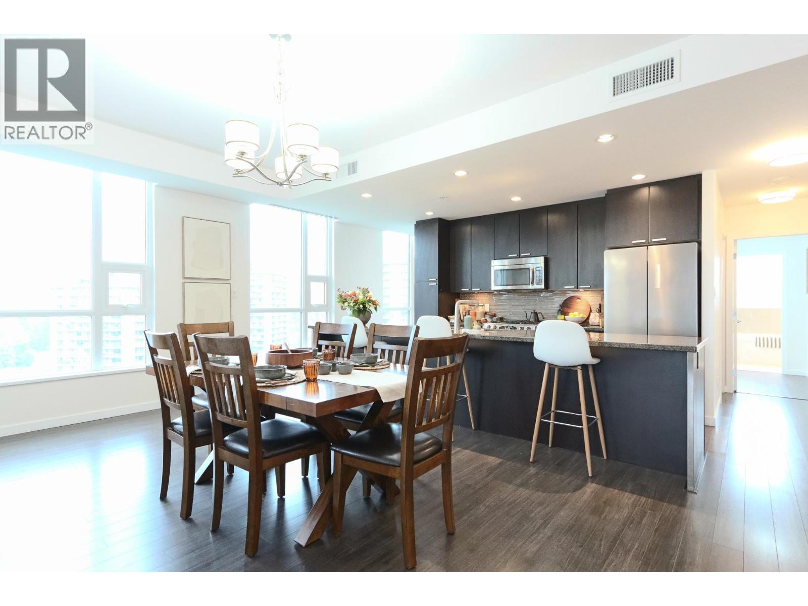 2202 2200 DOUGLAS ROAD, Burnaby