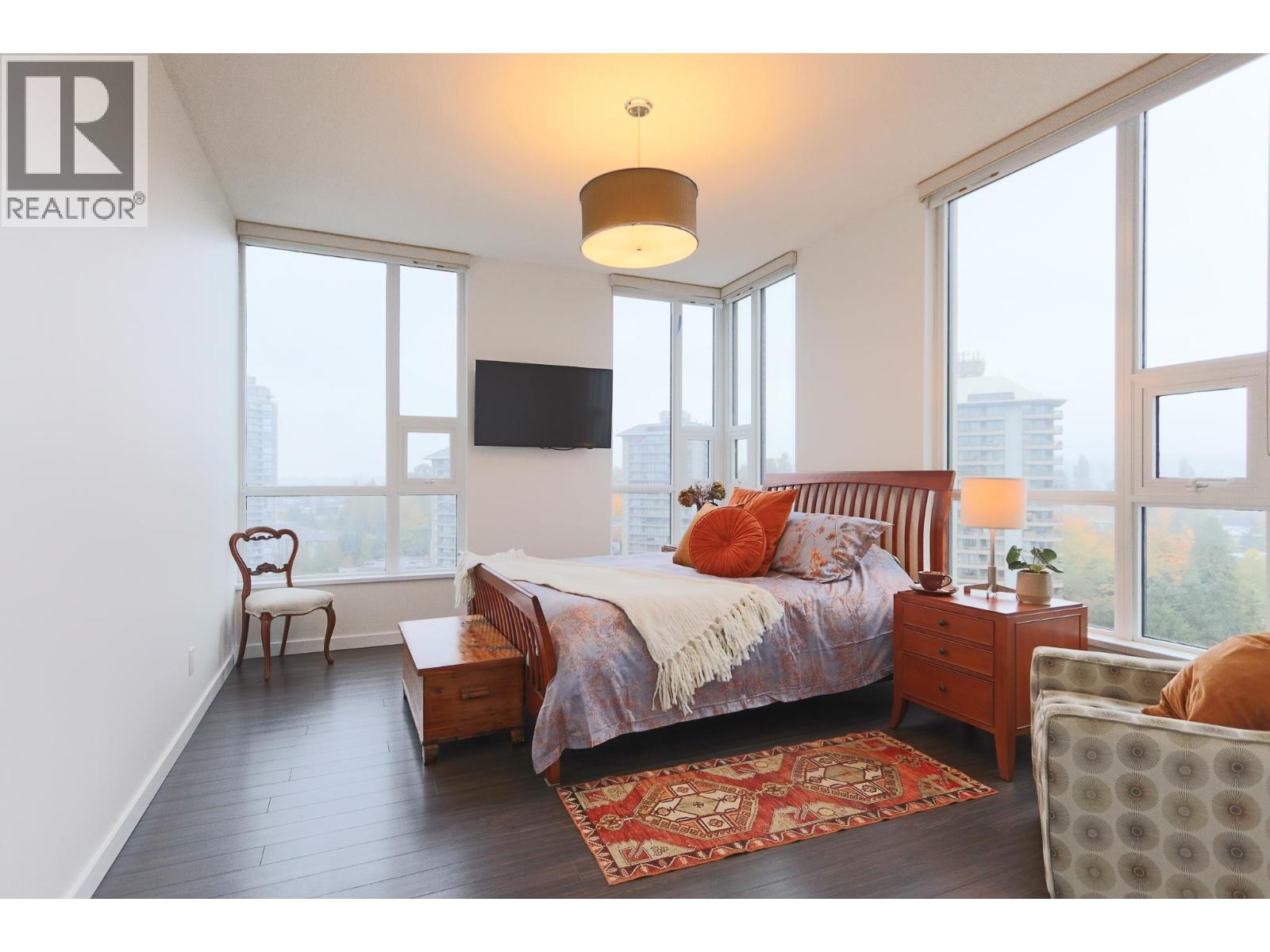 2202 2200 DOUGLAS ROAD, Burnaby