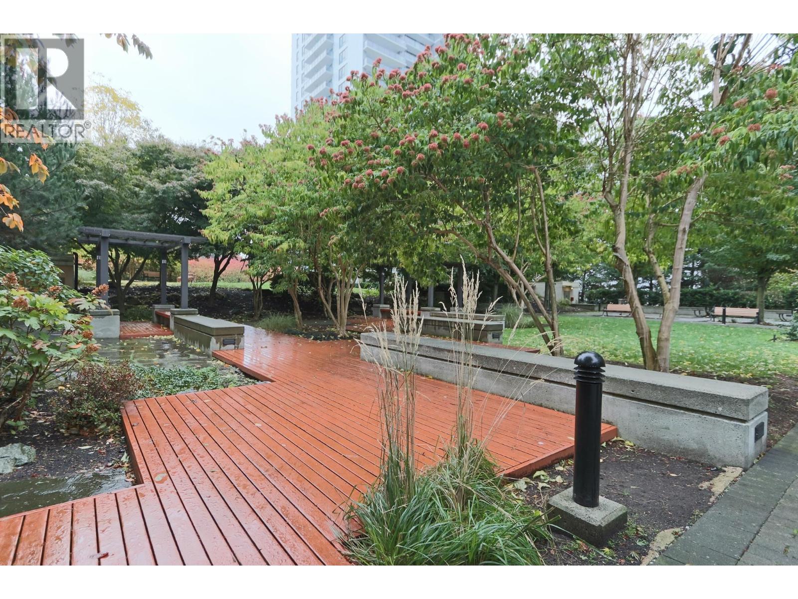 2202 2200 DOUGLAS ROAD, Burnaby