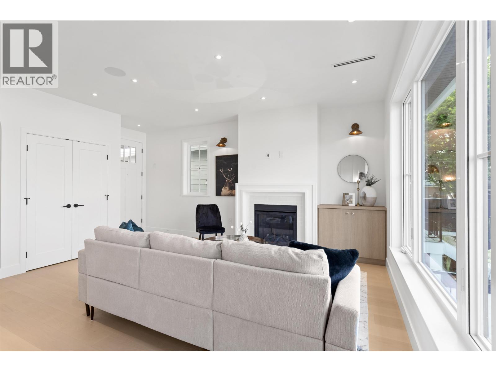 2 4315 ALBERT STREET, Burnaby