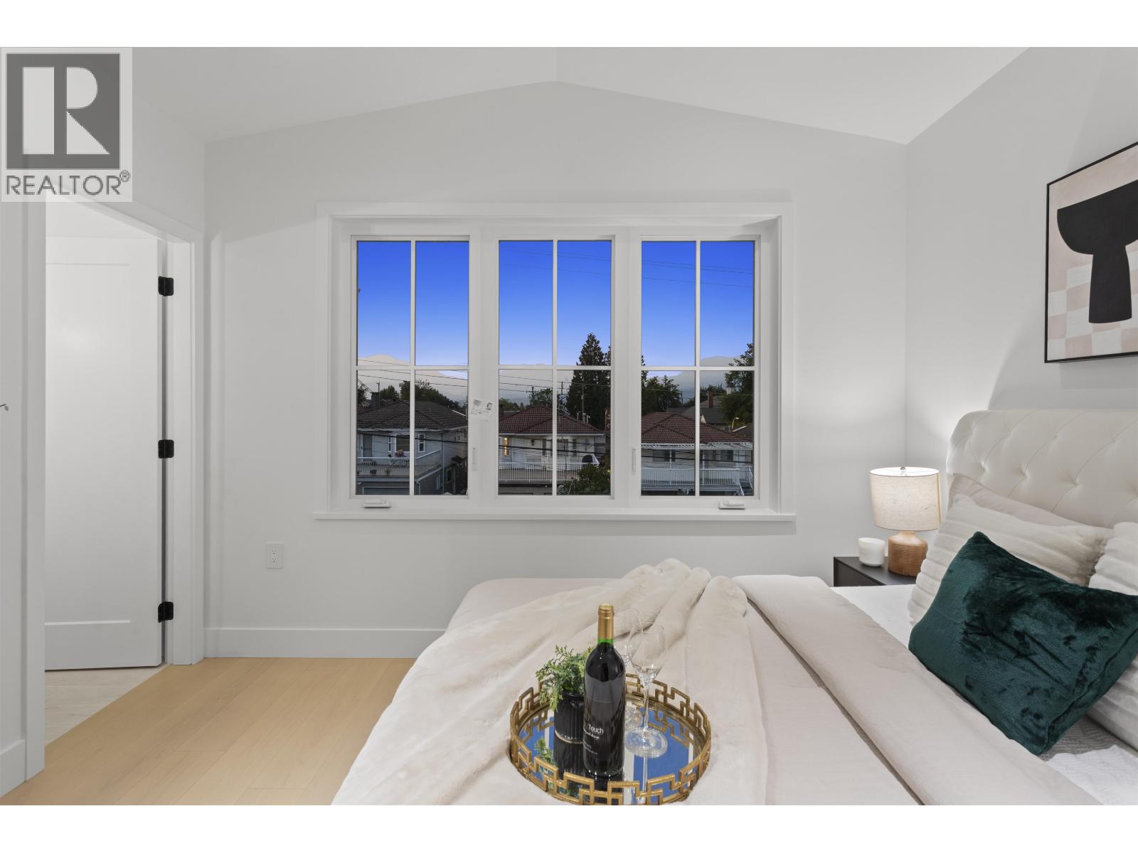 2 4315 ALBERT STREET, Burnaby