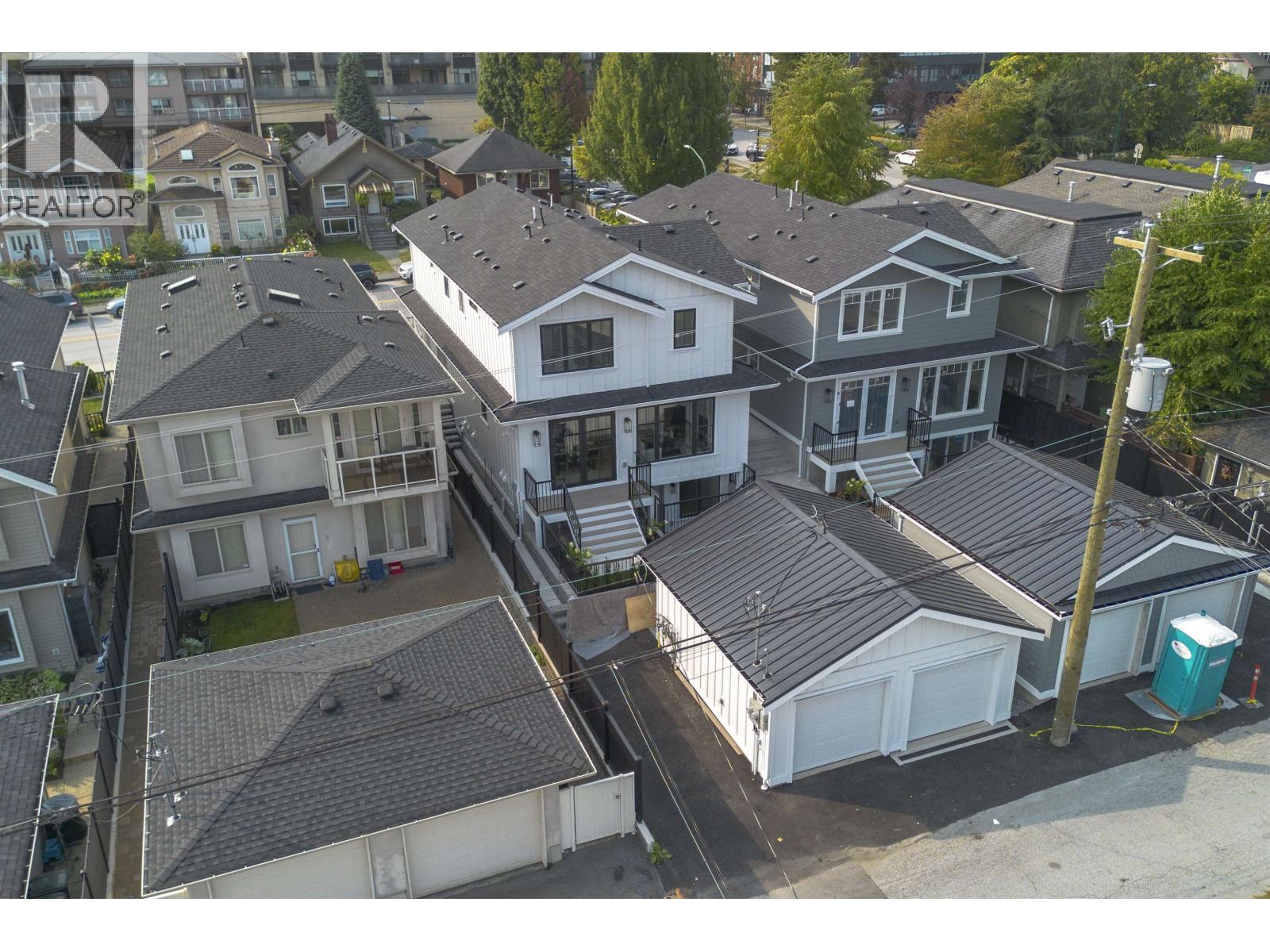 2 4315 ALBERT STREET, Burnaby