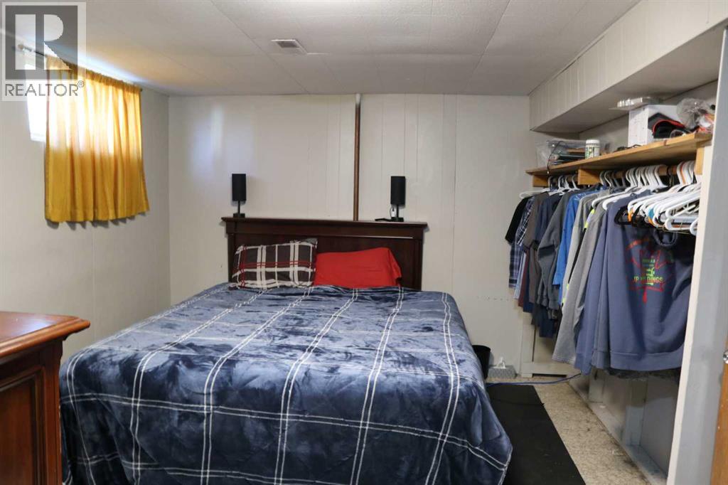 Single Family House Bungalow for Sale in   Avenue Parkdale Wetaskiwin 