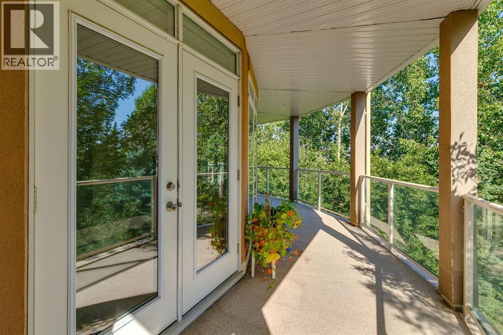 Single Family House for Sale in   Hemlock Crescent SW Spruce Cliff Calgary 