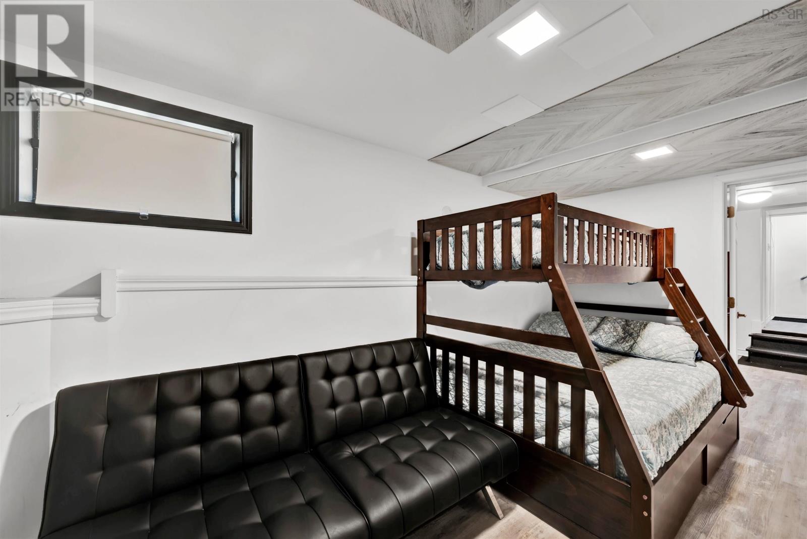 Property 21 of 32 of 3709 Barrington Street