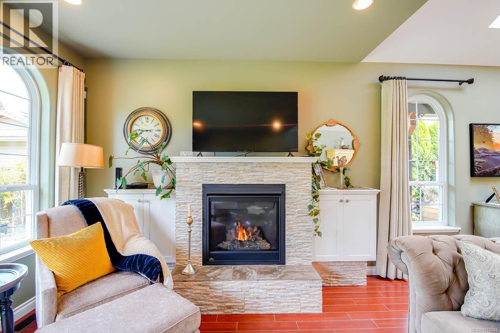 4025 SHAUGHNESSY ST - 4