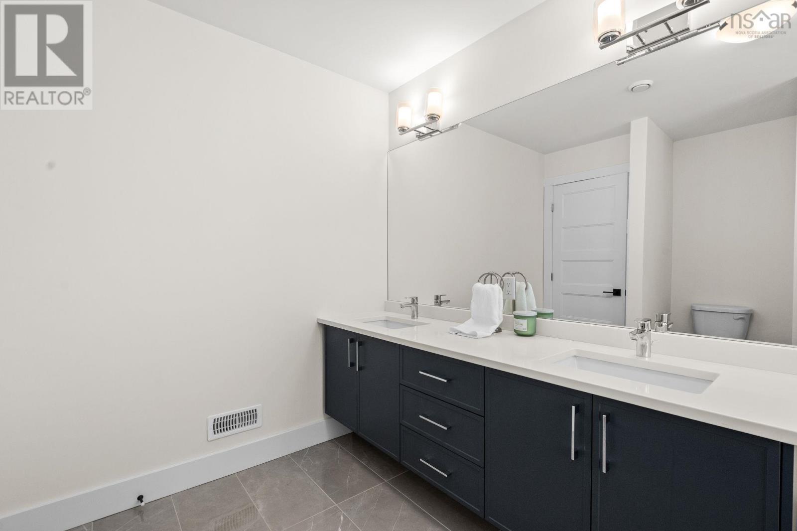 Property 29 of 50 of 52 Innsbrook Way