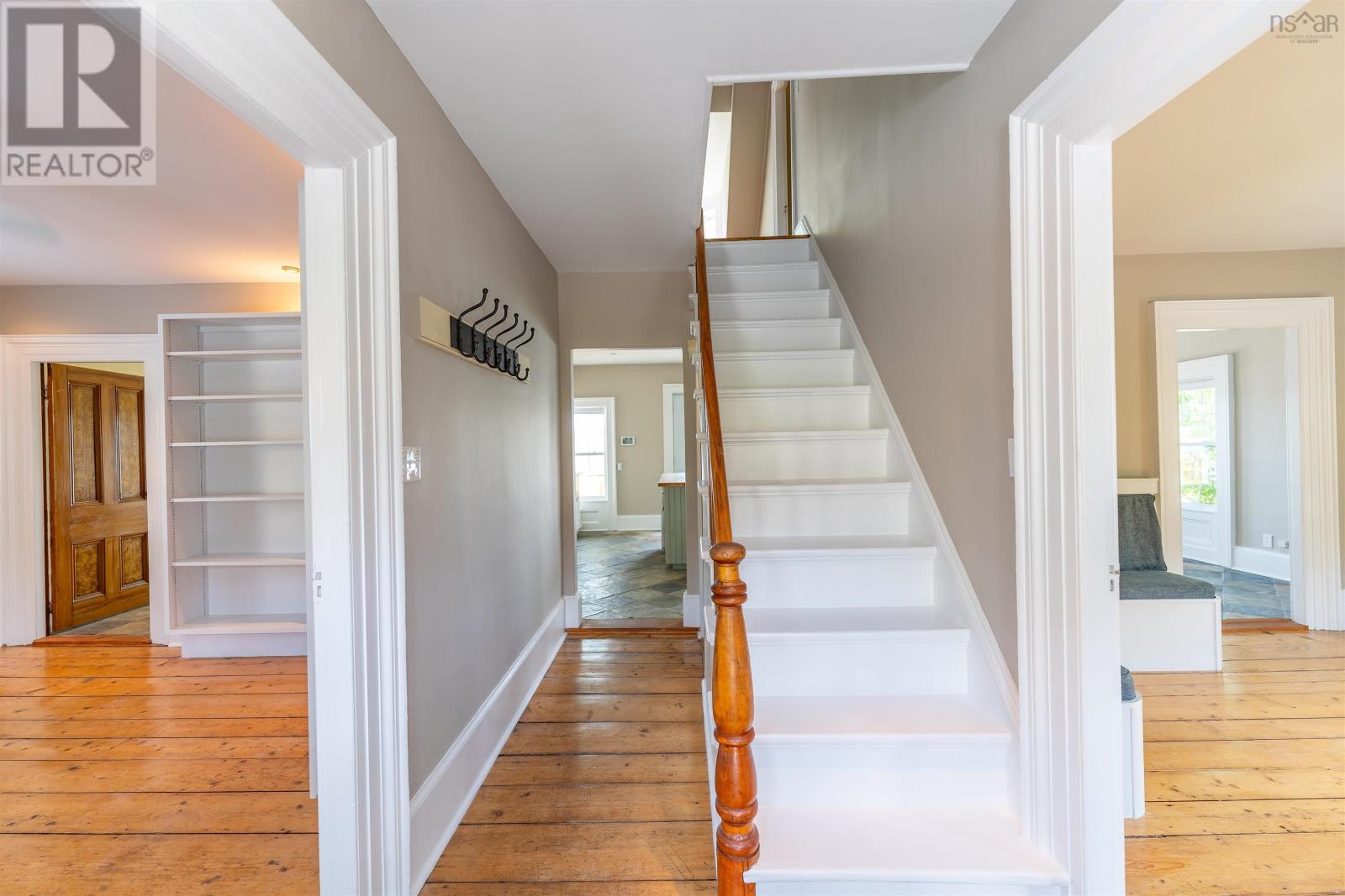 Property 23 of 38 of 44 Montague Street