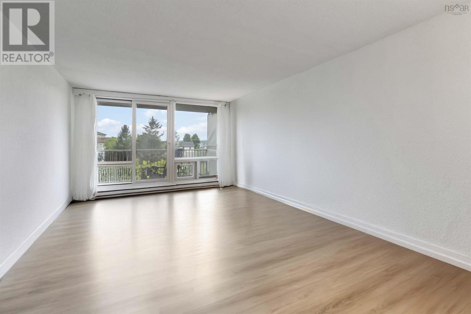 Property 10 of 21 of 406 5572 Northridge Road