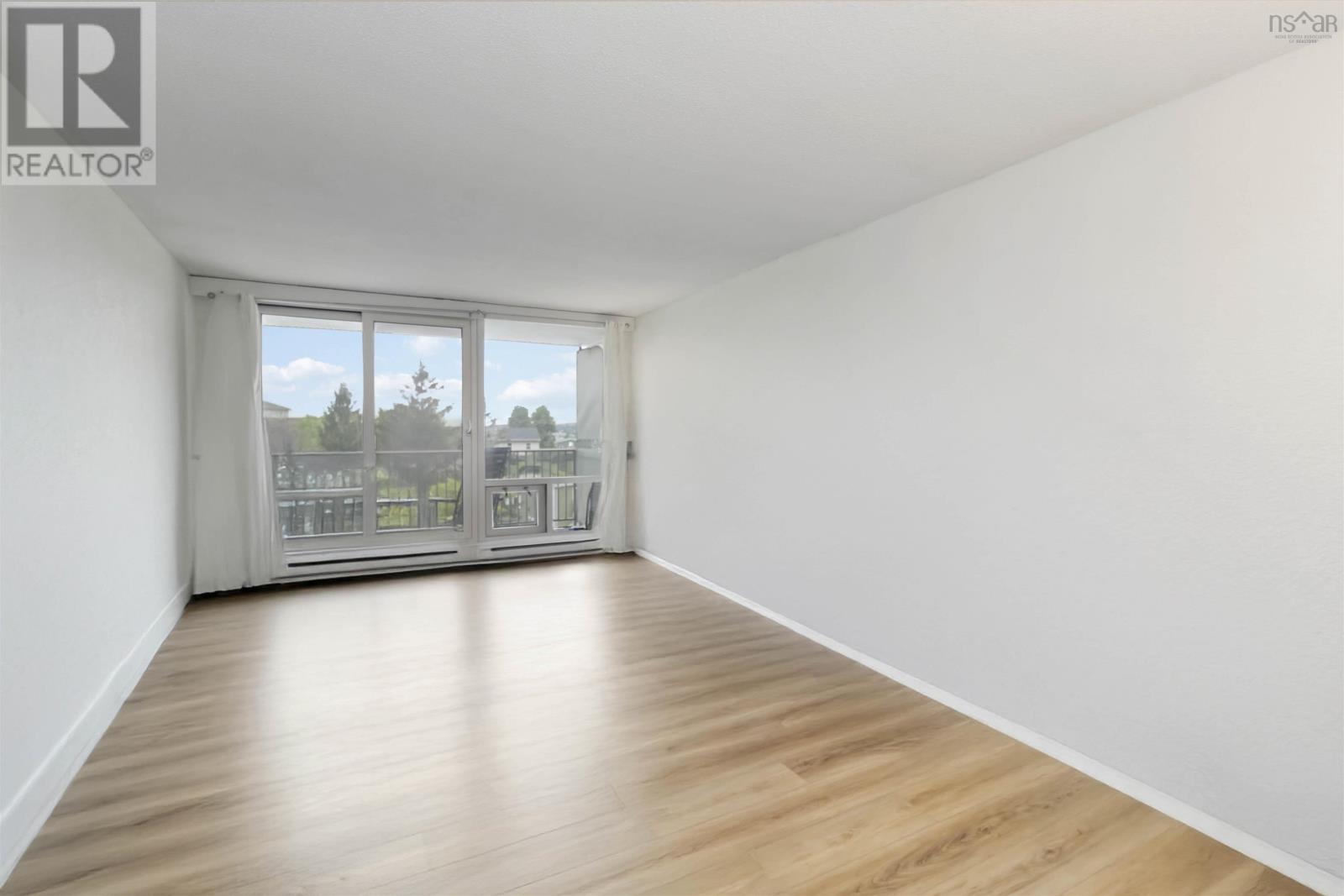 Property 9 of 21 of 406 5572 Northridge Road