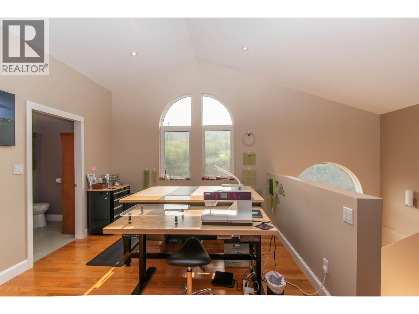 8020 HISLOP ROAD, Telkwa