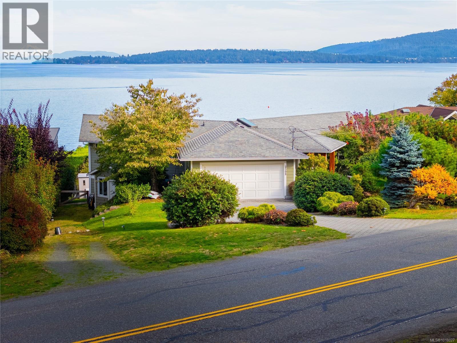  2509 Mill Bay Road, Mill Bay
