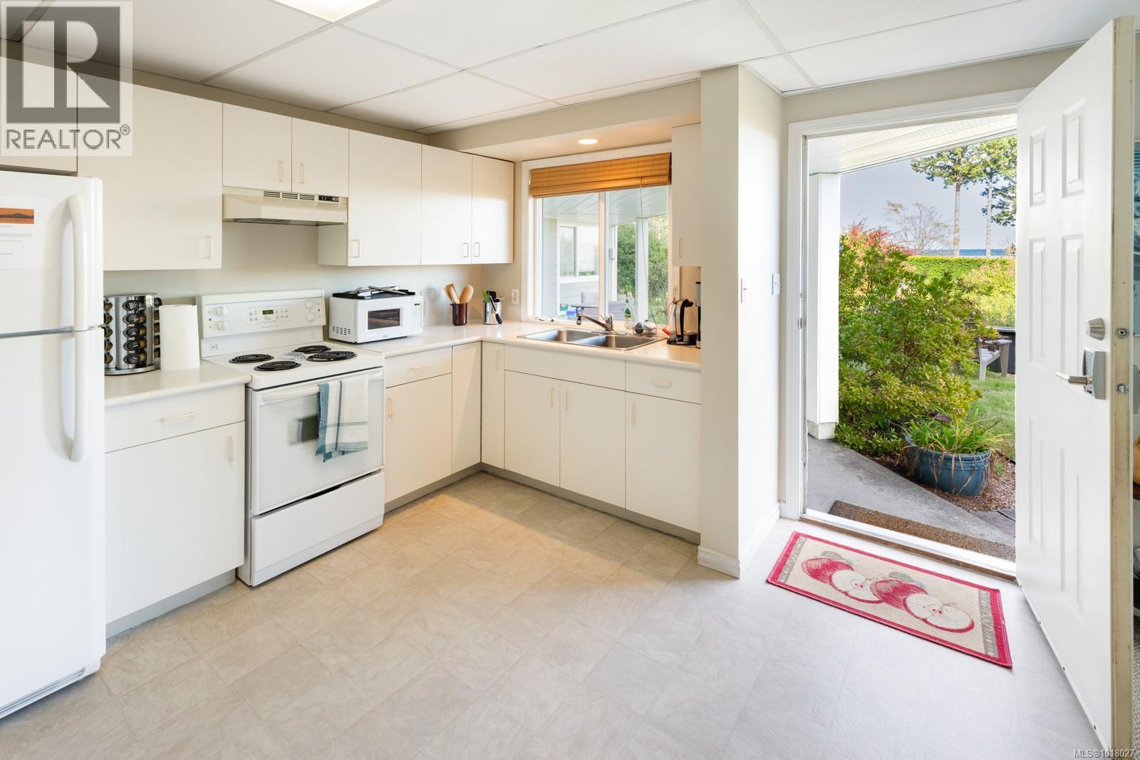  2509 Mill Bay Road, Mill Bay